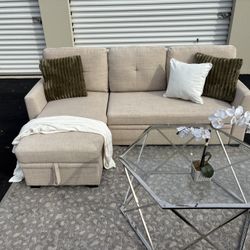 Sectional/couch/sofa,size:86x56, pullout bed, delivery available 