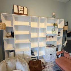 Farmhouse Bookshelves