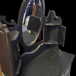 Black Vintage Vanity Dresser