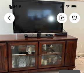 TV console .