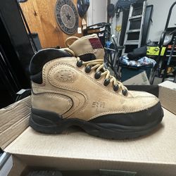 Skechers Women’s steel toe work boots