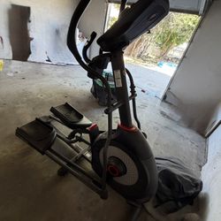Eliptical Trainer 