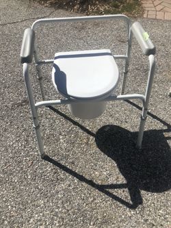 Adult potty chair