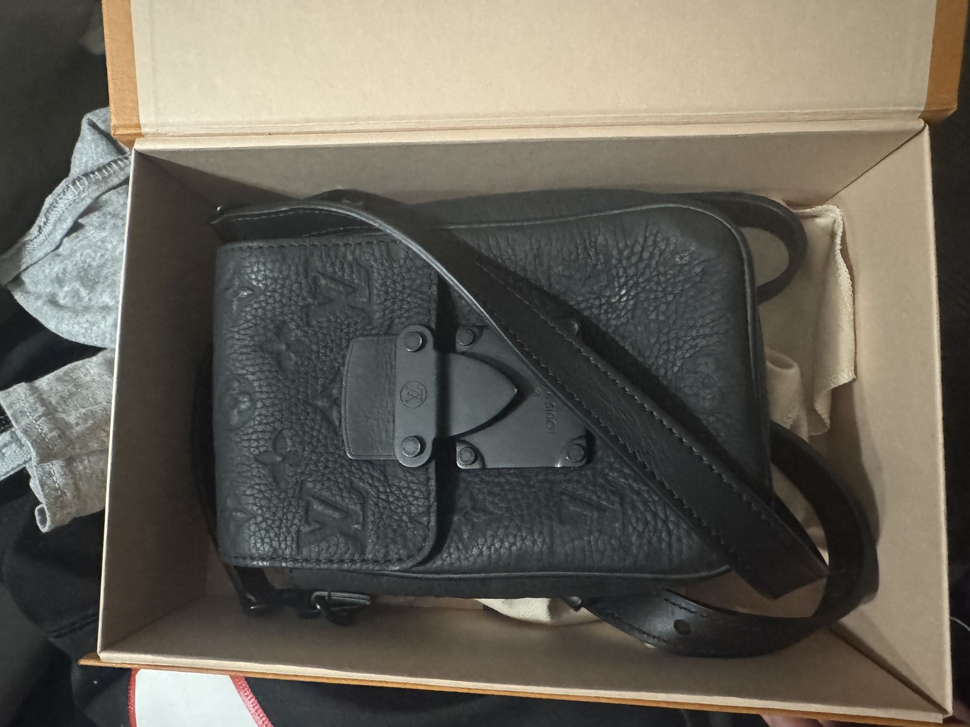 Louis Vuitton Vertical Wearable Wallet