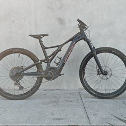 Specialized Levo low miles!