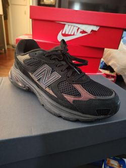 $60 FIRM! NEW BALANCE SIZE 10.5
