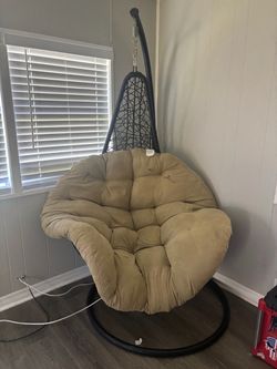 Egg chair
