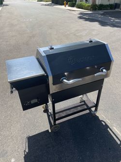 RECTEQ RT-590 Pellet Grill / Smoker – $400 OBO