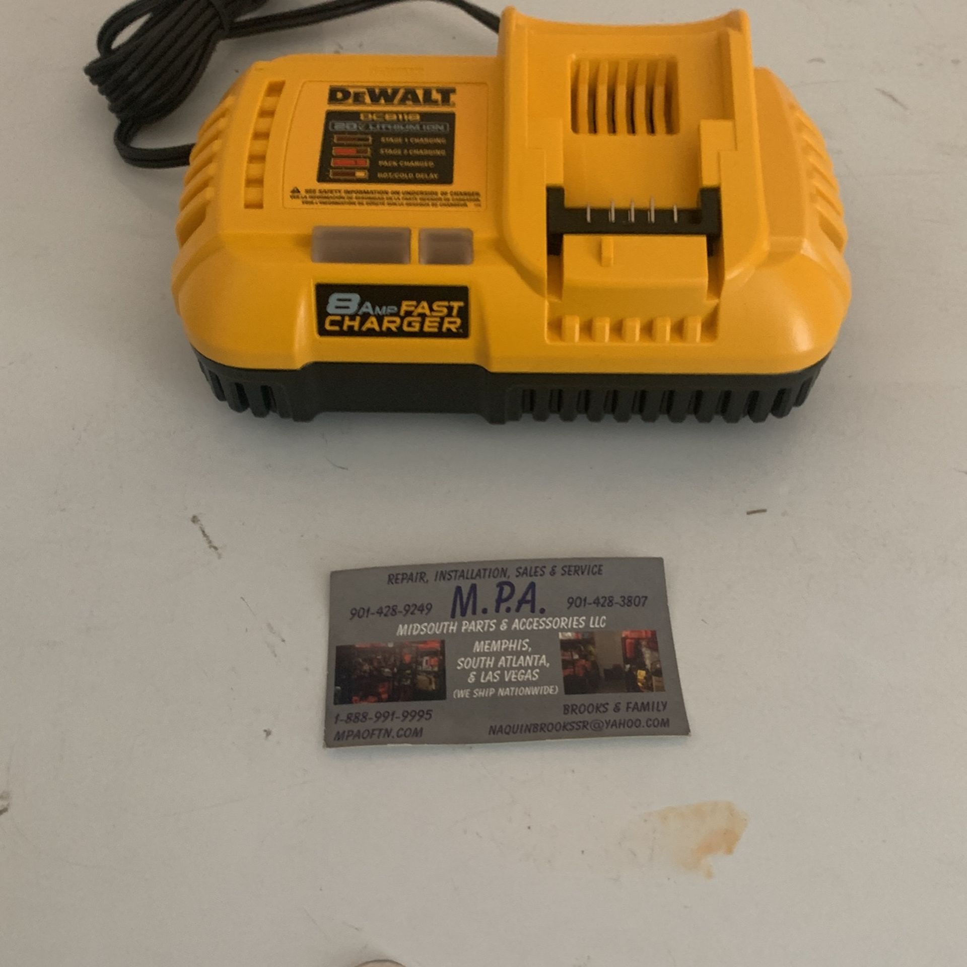 Brand New Dewalt Fast Battery Charger FCB118