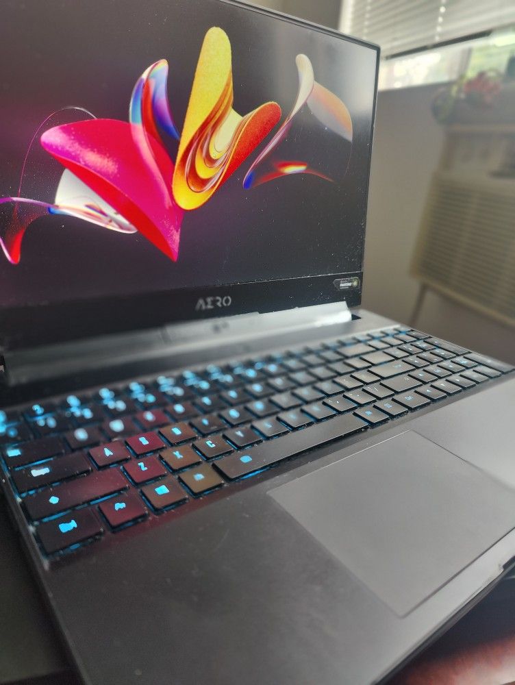 Gigabyte AERO 15 Laptop