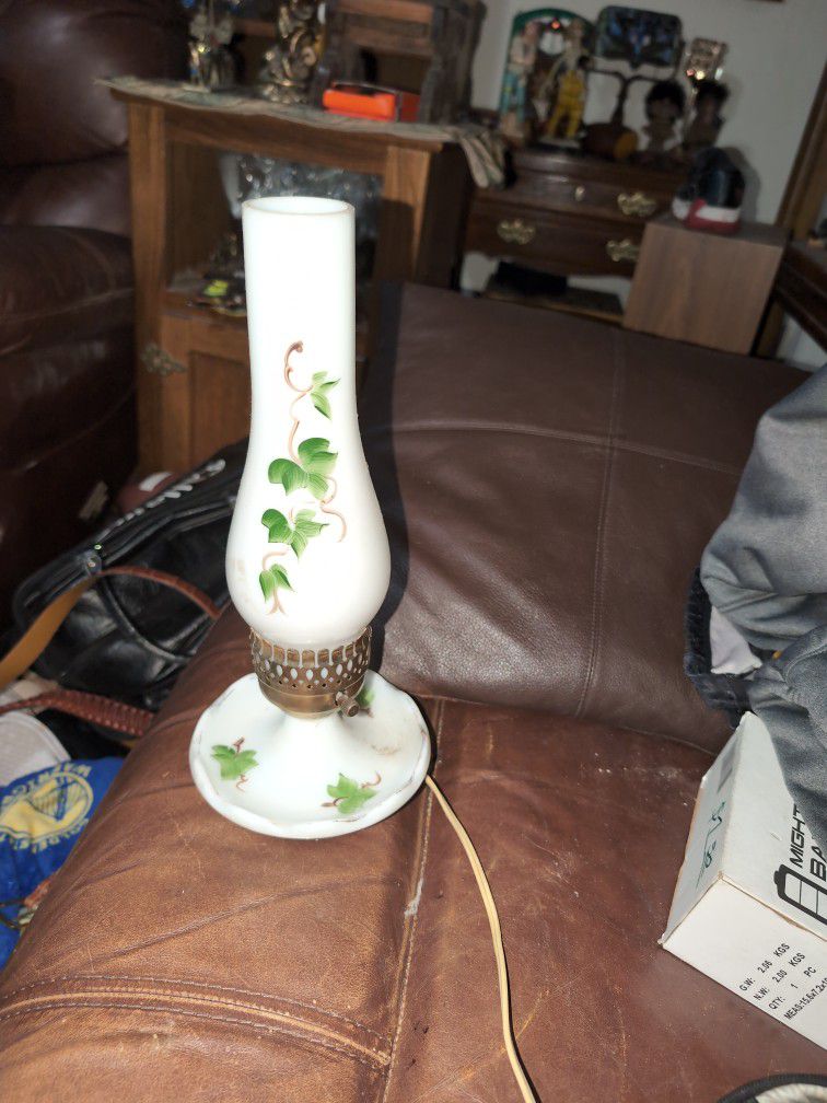 Vintage Milk Glass  Hurricane/Bedroom Table Lamp