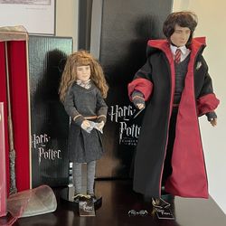 HARRY POTTER BUNDLE Dolls And Wand 