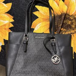 MK shoulder bag