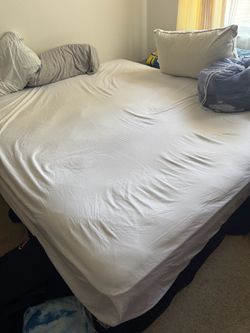 Posturepedic Waterbook Plush Mattress & Frame size Cal King