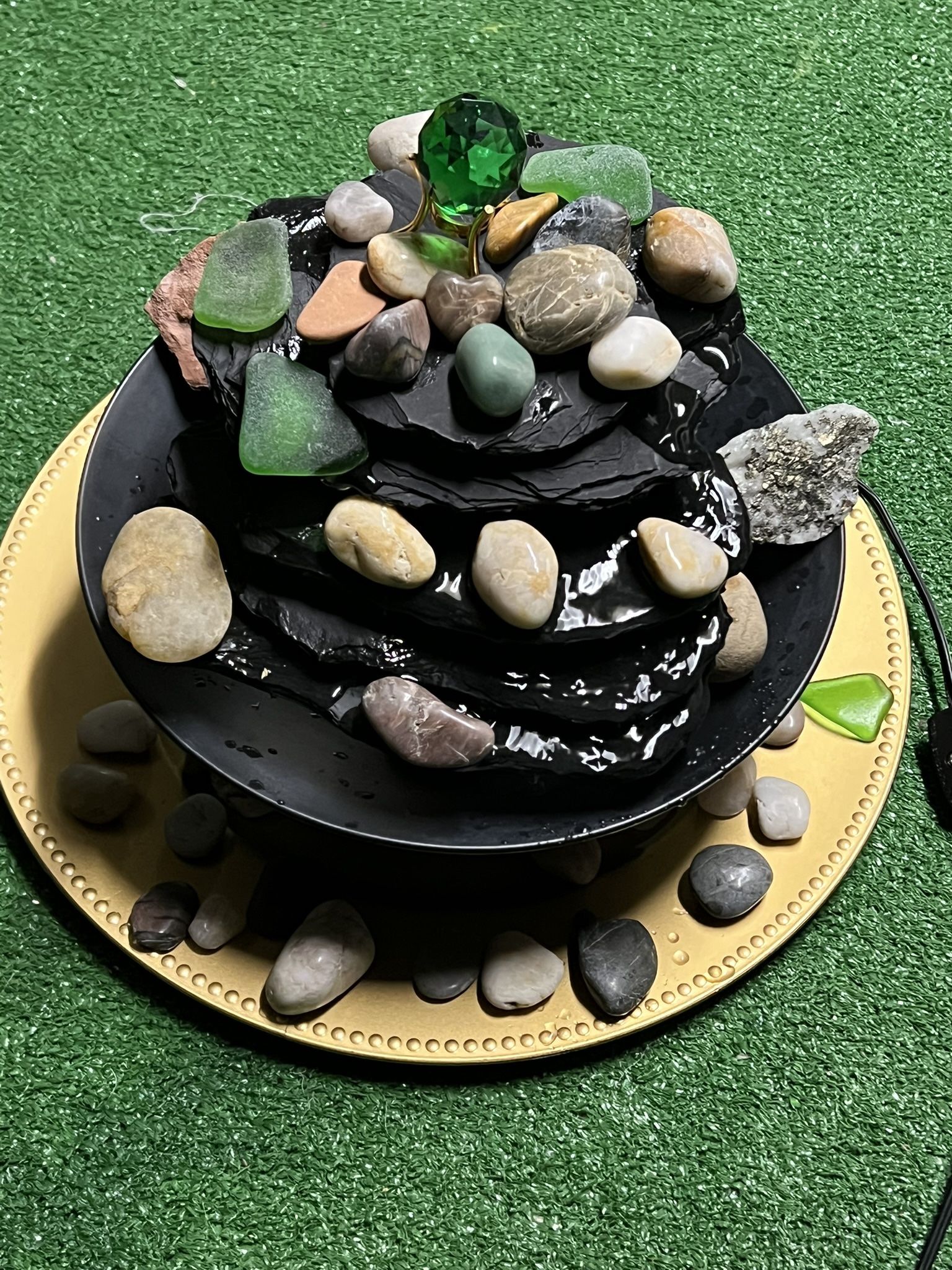 Tabletop Water Fountain With Three layered Black Slates and Natural Stones