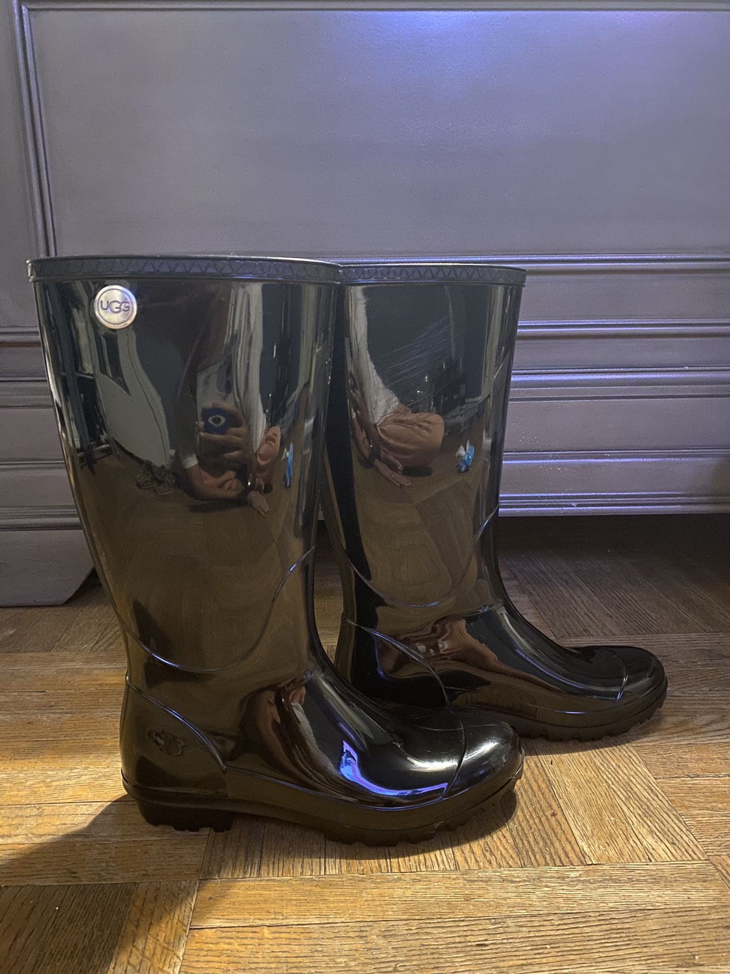Authentic Ugg Shaye Rain Boot