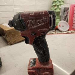 Drills Are Used But Works Just Fine Have Batteries Abɓ