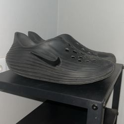 Black Nike rejuvenates
