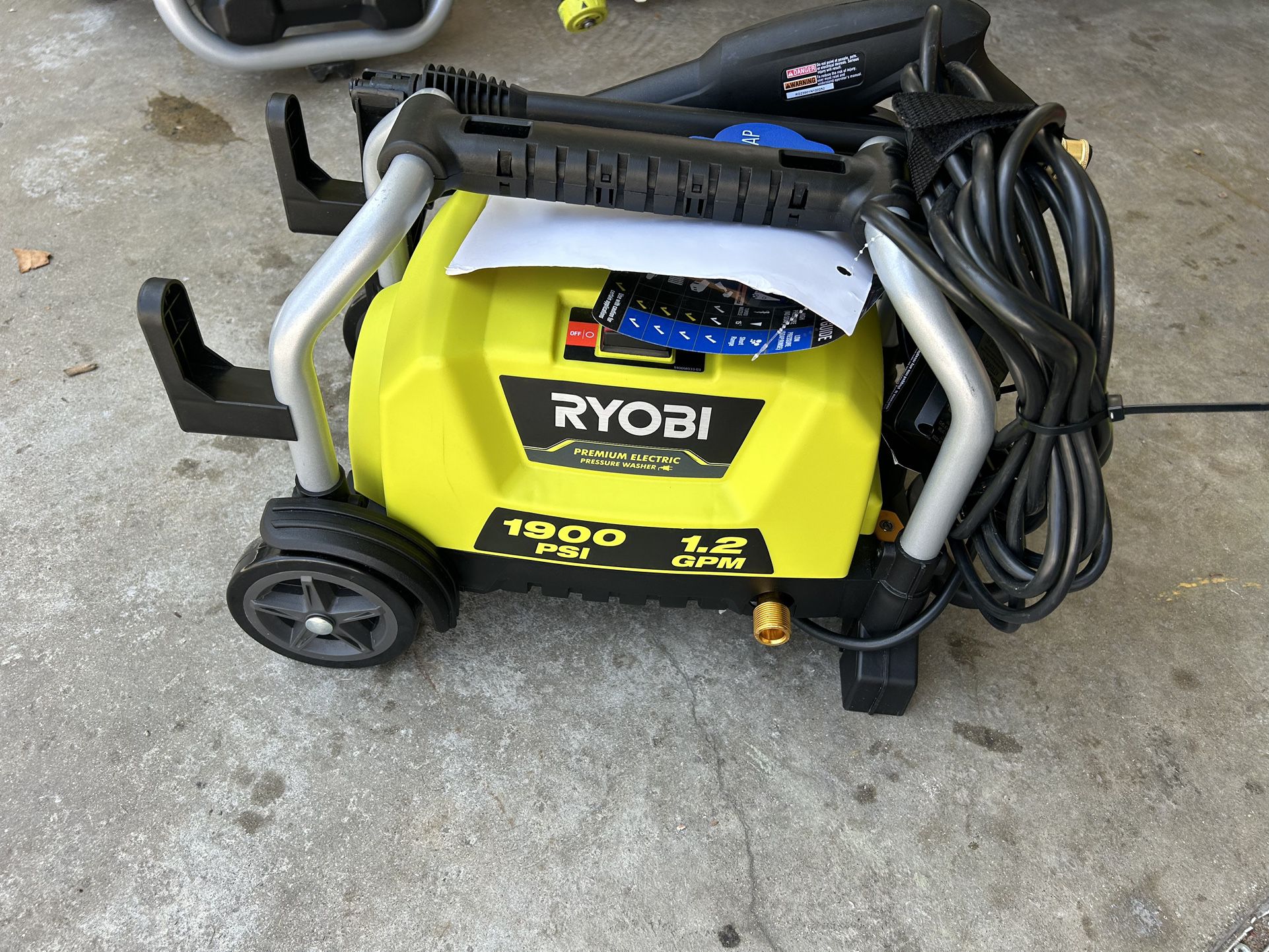 Ryobi 1900 Psi Electric Pressure Washer With Gun Hose  And Nozzle
