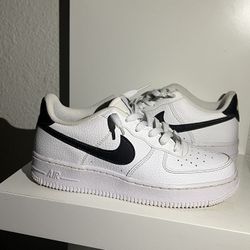 Nike Air Force 1s White and Black