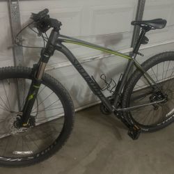 Specialized Expert Bike 