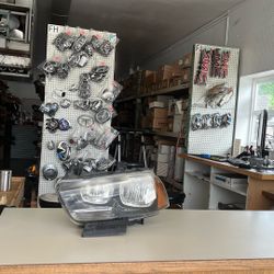 2011 To 2014 Dodge Charger Headlight Driver Side Assembly #551 FA504