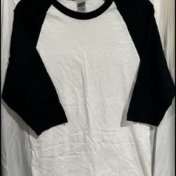 3/4 sleeve black and white cotton Gildan tees (33 available)