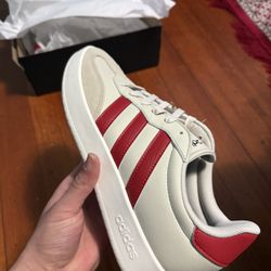 Adidas Barreda size 10