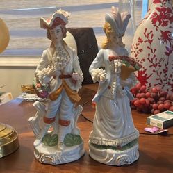 Porcelain Statues George And Martha