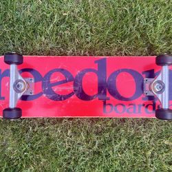 Skateboard - Freedom Boardshop 7.75” with Indys