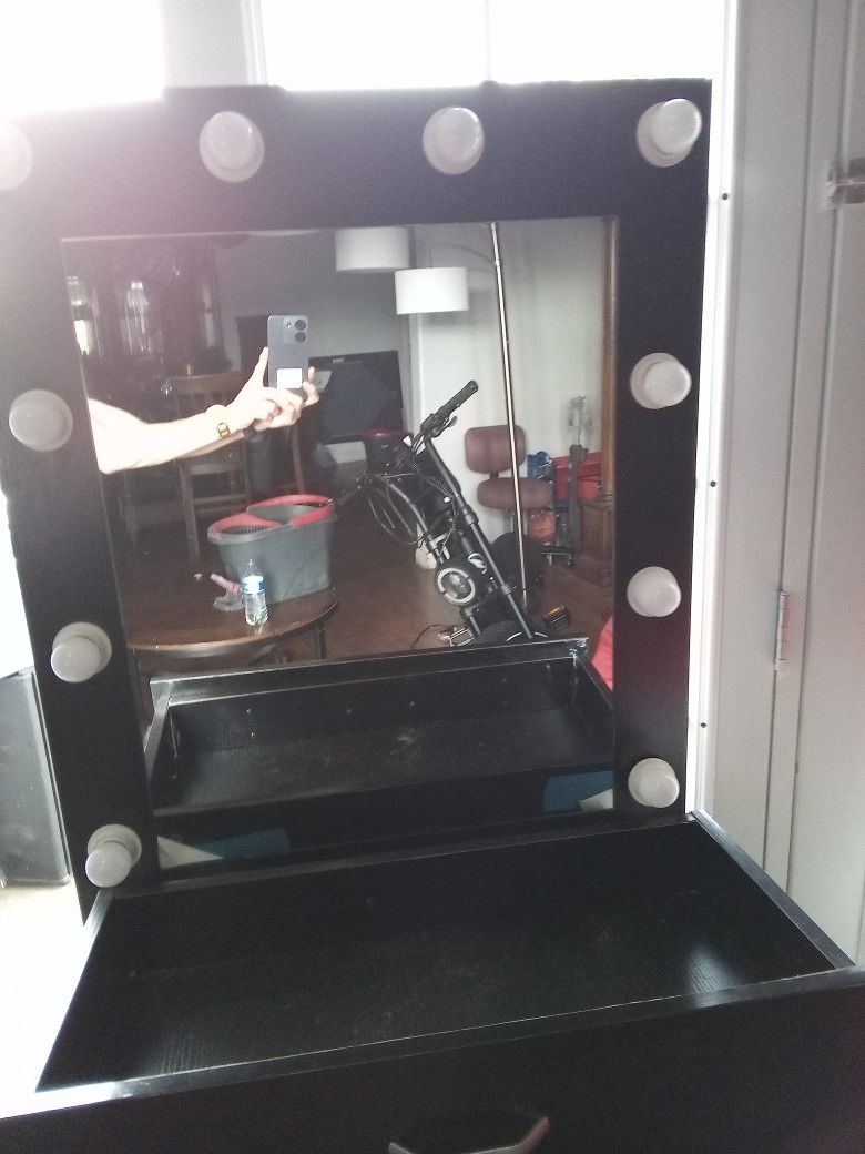 Vanity 