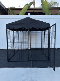 Pet House/ Kennel/Animal Crate With Roof