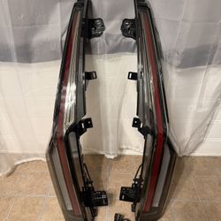 2025 CADILLAC ESCALADE TAIL LIGHTS OEM