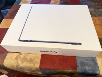 MacBook Air 16Gb 512Gb storage with M5 chip 13” sealed brand new