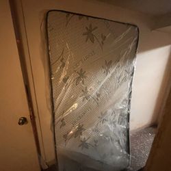 Twin Size Bed (packaged)