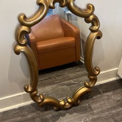2 Mirrors 