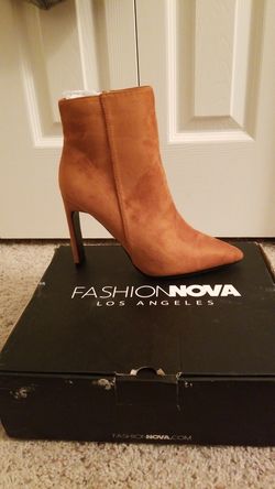 FashionNova Boots
