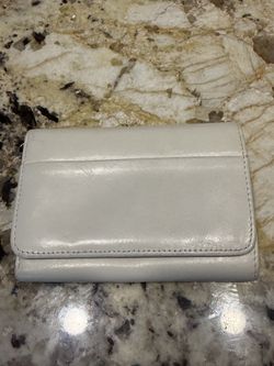 Hobo Jill Cream Leather Wallet
