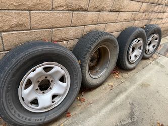 Toyota Tacom USED TIRES. MUST GO