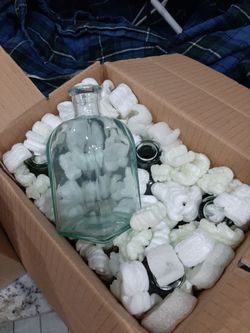 NEW HAND CRAFTED IN SPAIN 8OZ GLASS BOTTLES