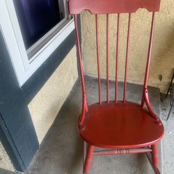 Wood Rocking Chair 