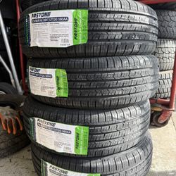 Set of 4 Tires 205/60R16 Laufenn