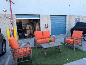 Patio furniture available delivery 🚚