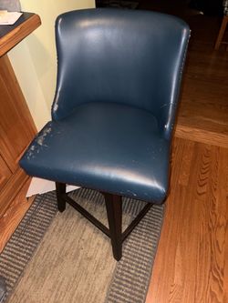 Swivel Bar Stools