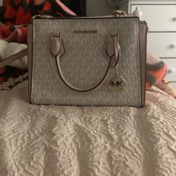 Michael Kors Pink, Medium Sized Purse, 