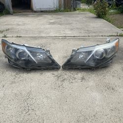 2012 Toyota Camry Headlights 