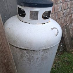 Propane Tank I Thing 250 Gal....