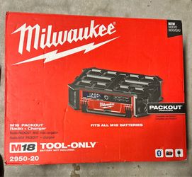 Milwaukee M18 PACKOUT Radio + Charger 2950-20