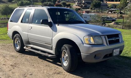 2001 Ford Explorer Sport