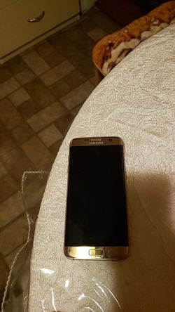 Samsung Galaxy S7 mint condition.